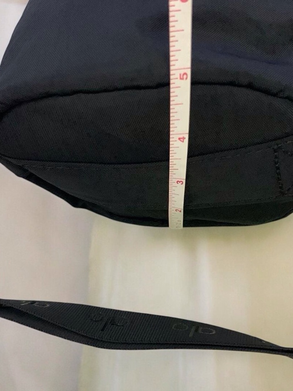 ❤️ALO Yoga Black Drawstring Sling Belt Bag - Picture 5 of 7